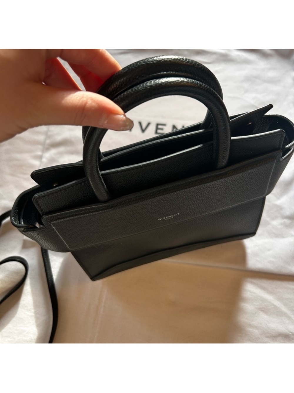 Givenchy purse - Picture 5 of 7